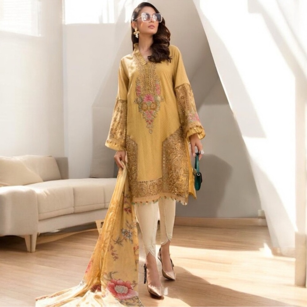 Chic Yellow Floral Kurta Set with Dupatta